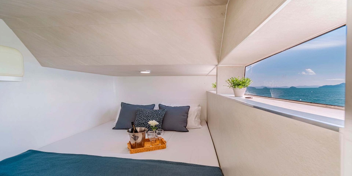 Аренда моторного катамарана Prada 50 на Пхукете